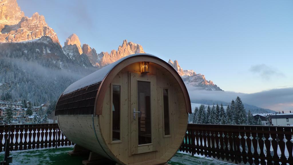 Albergo Centrale San Martino Di Castrozza Exterior foto